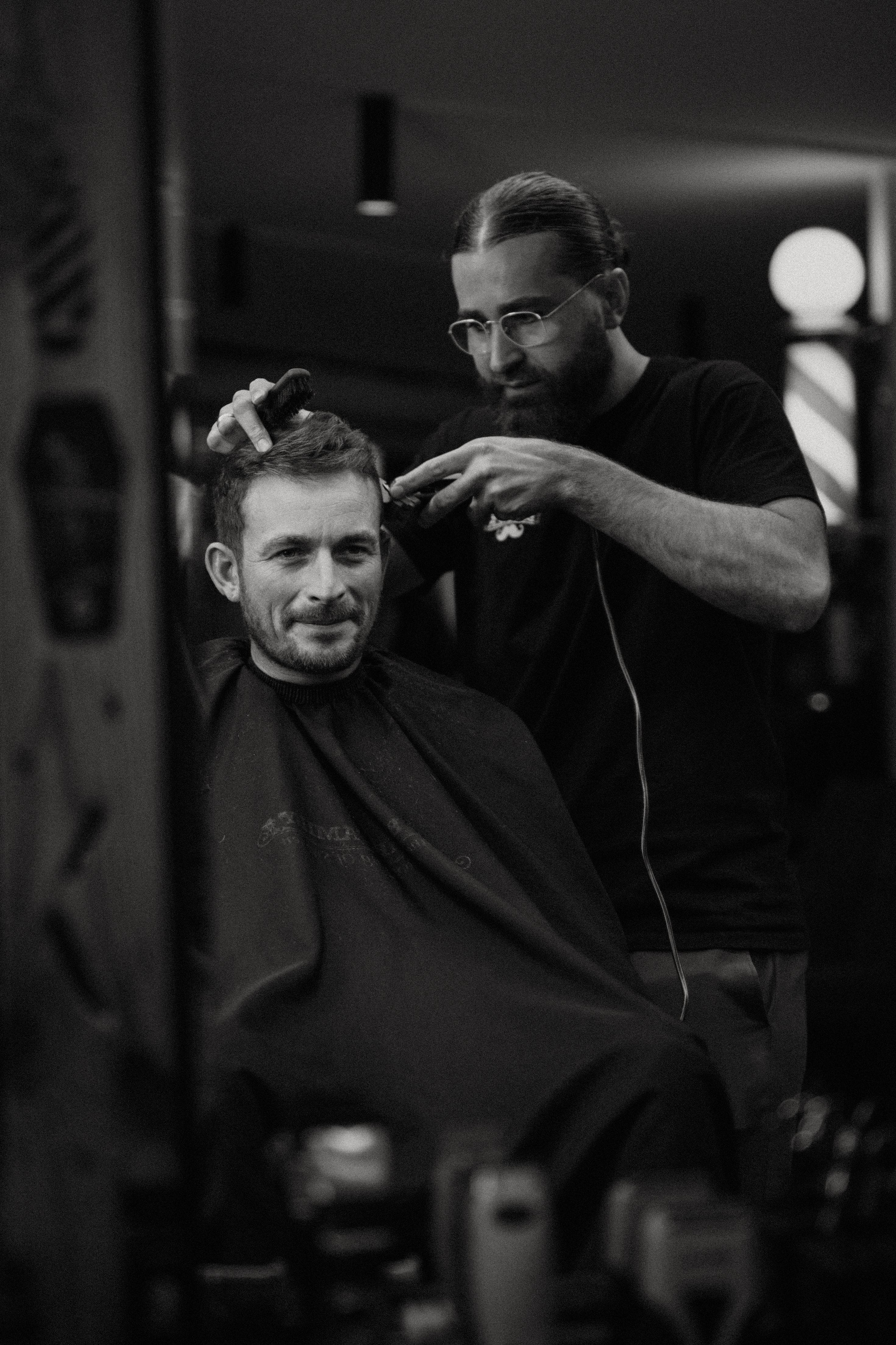 Anthony en action chez Légende du Barbier
